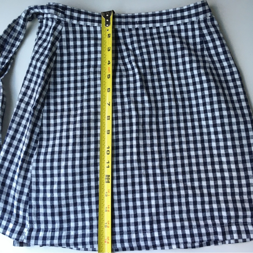 Abercrombie & Fitch Linen Cotton Wrap Skirt
Navy Blue Checker Gingham - Picture 3 of 8